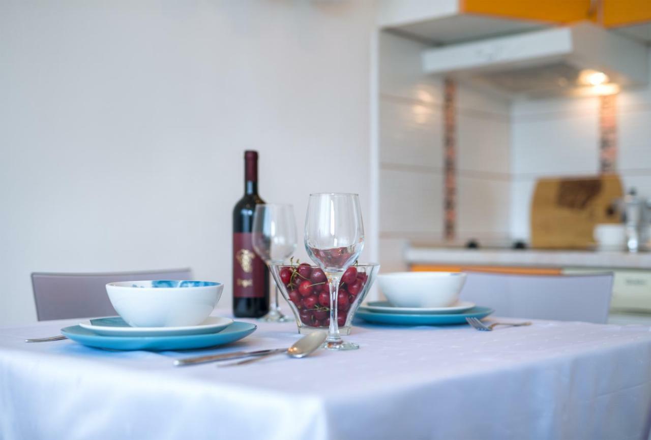 ספליט Apartment Kristina, Comfortable And Close To The Center מראה חיצוני תמונה