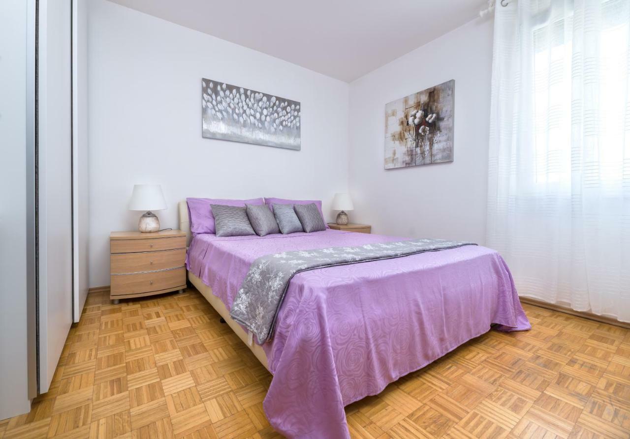 ספליט Apartment Kristina, Comfortable And Close To The Center מראה חיצוני תמונה